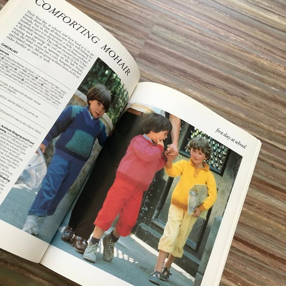 Family Knits Pattern Book for Matching Sweaters Hats Scarves Pullovers 1988 - Picture 4 of 9